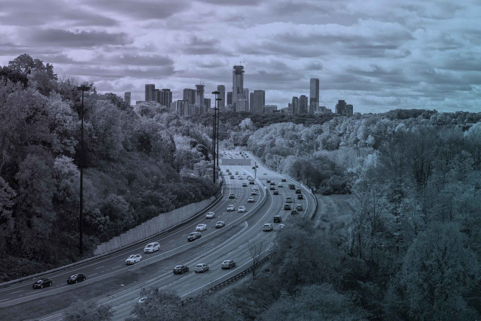 highway leading into city